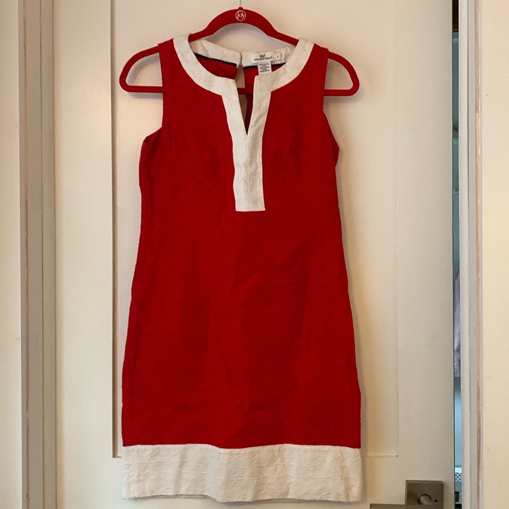Vineyard vines red sleevless dress